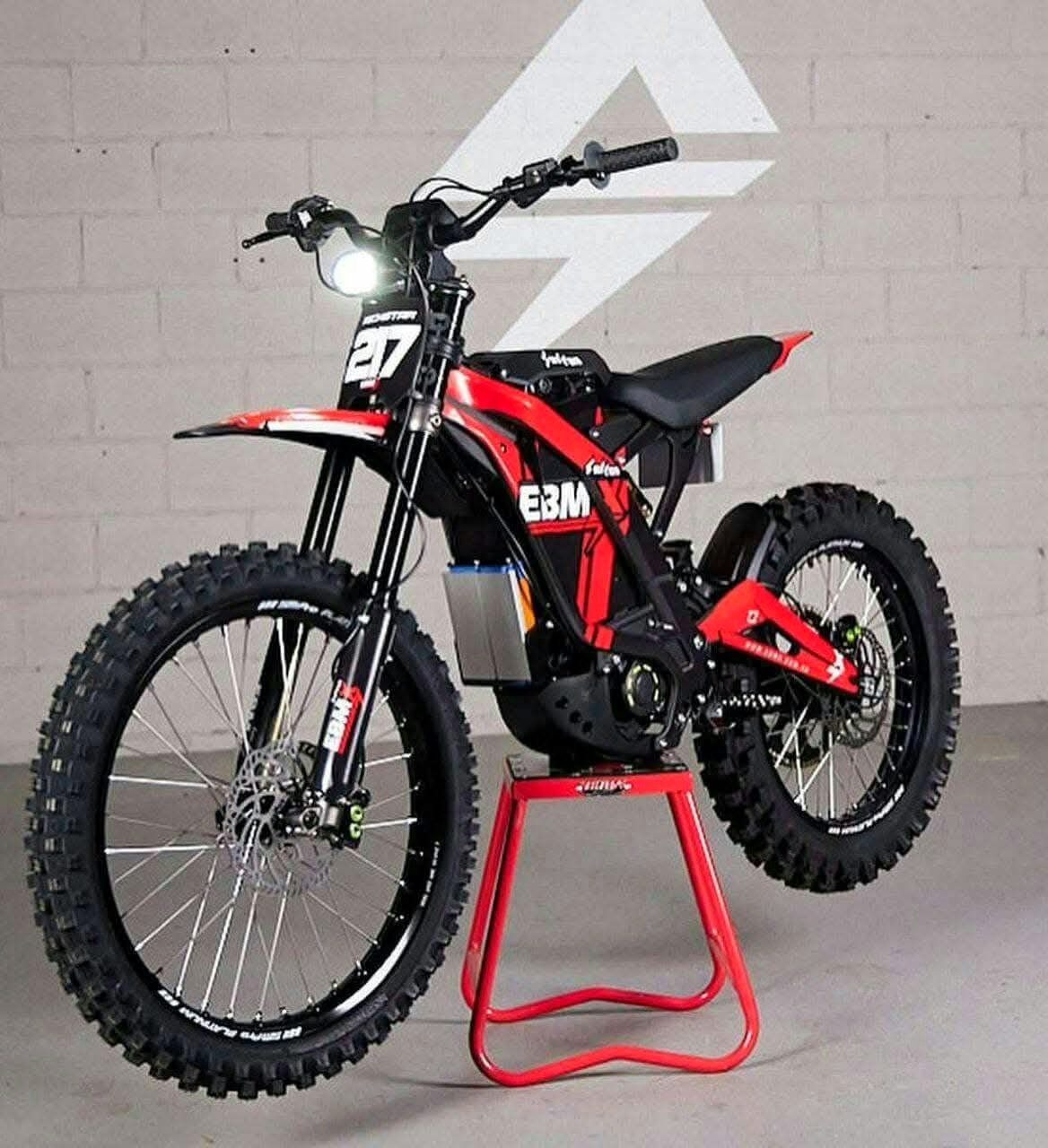 RemasterDirector_5122f8b34