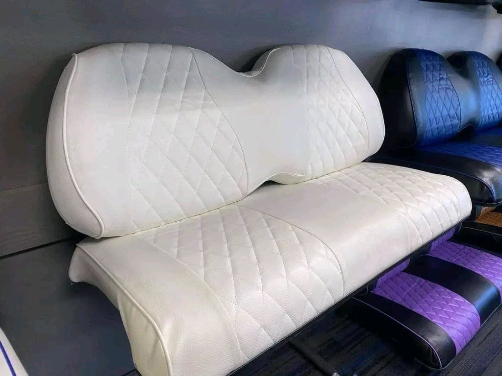 1749152671321_white sit