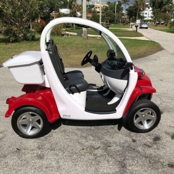 2013 GEM e2 Electric Neighborhood Vehicle